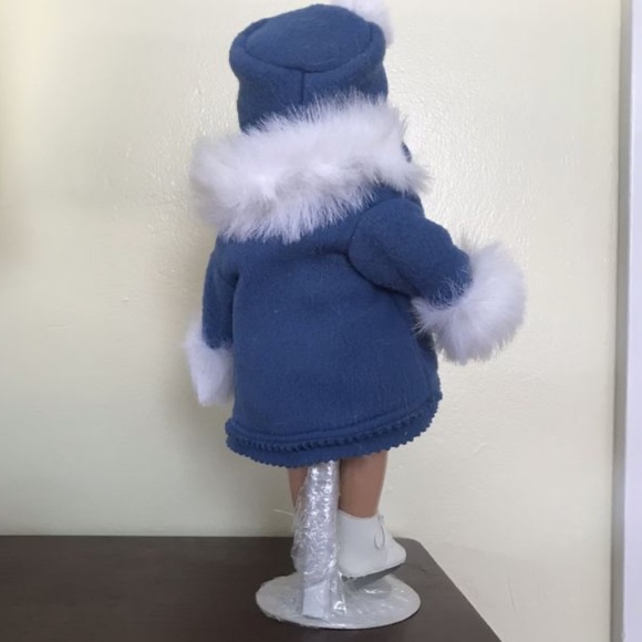 Effanbee Winter Patsy Doll - Picture 3 of 9